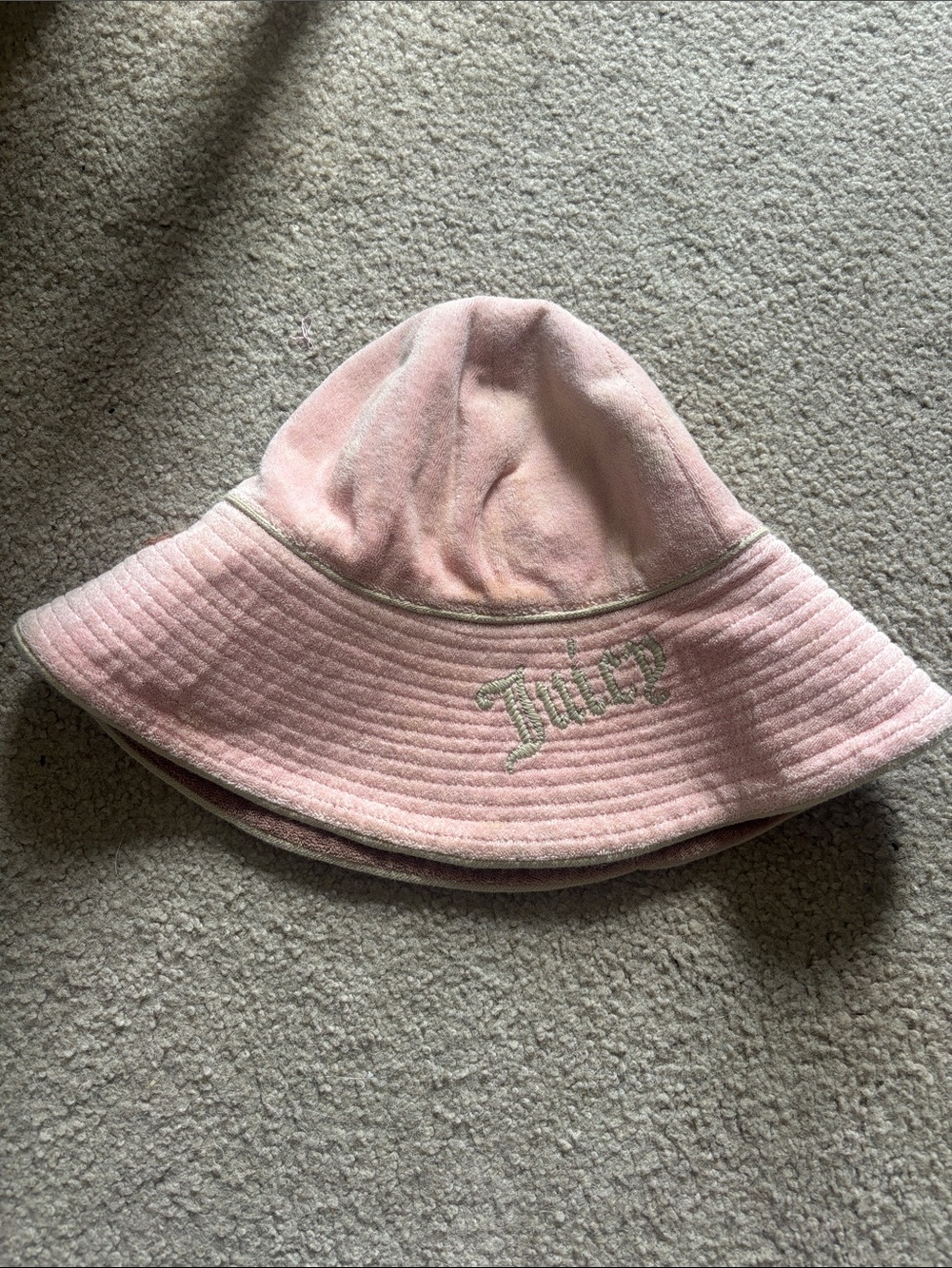 Juicy Bucket Hat Vintage